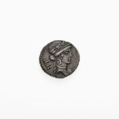 Julius Caesar. c. 48-47 B.C.E. AR Denarius (4.07g, 18mm).