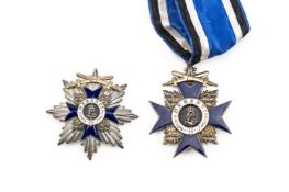 Bayern, Militär-Verdienstorden Set bestehend aus Kreuz 1. Klasse mit Schwertern, Silber vergoldet,