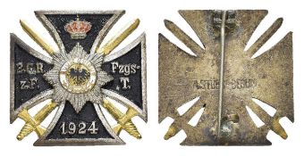 Verdienstkreuz für das 2. Grenadier-Regiment zu Fuß, Steckkreuz, teil emailliert, Schwerter