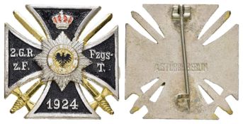 Verdienstkreuz für das 2. Grenadier-Regiment zu Fuß, Steckkreuz, teil emailliert, Schwerter