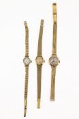 Konvolut zierlicher Damenarmbanduhren. 15-22mm, 585er Gelbgold, Handaufzug. Uhren alle mit Funktion,