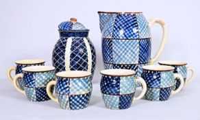 Kanne mit Henkelbechern, Vase/ ceramic items