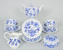 Elf Teile Zwiebelmuster/ 11 pieces of porcelain