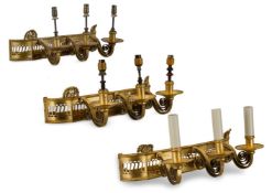 A SET OF FIVE GILT BRASS WALL LIGHTS, EARLY 20TH CENTURY