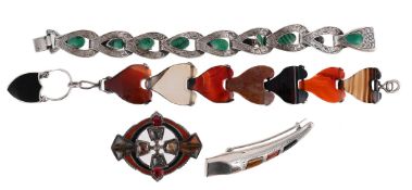 A COLLECTION OF HARDSTONE JEWELLERY