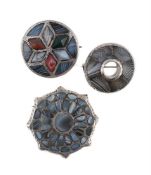 THREE VICTORIAN SCOTTISH MONTROSE AGATE BROOCHES