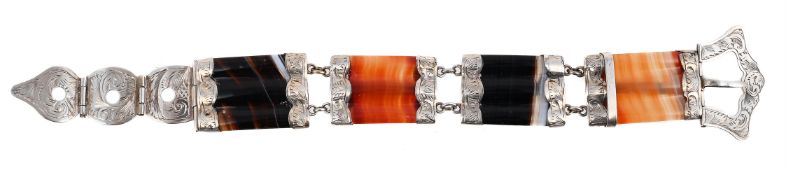 SCOTTISH INTEREST: A VICTORIAN BANDED AGATE AND SILVER BUCKLE BRACELET
