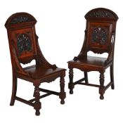 A PAIR OF VICTORIAN CARVED MAHOGANY HALL CHAIRS, LATE 19TH CENTURY