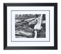 λ JOHN SWANNELL (BRITISH B.1946), NUDE FIGURE