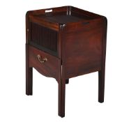A GEORGE III MAHOGANY BEDSIDE NIGHT COMMODE, CIRCA 1780