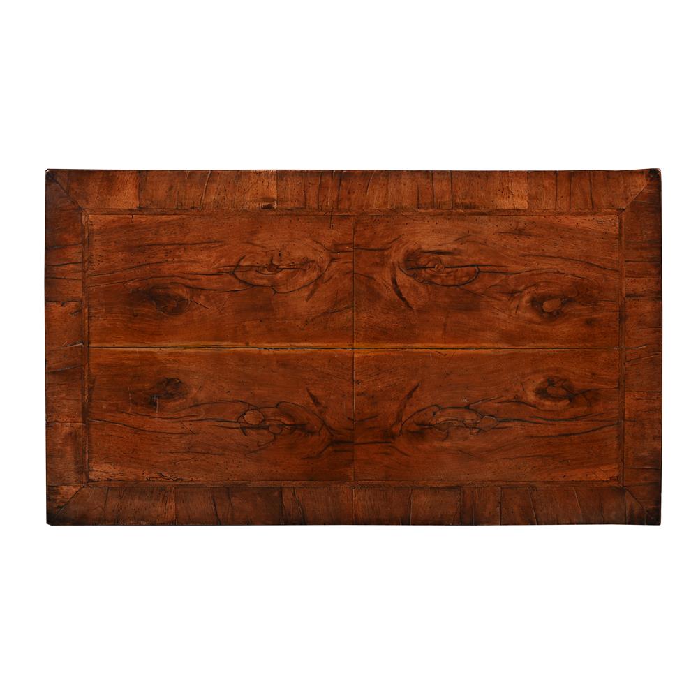 A GEORGE I WALNUT AND FEATHERBANDED KNEEHOLE DESK, CIRCA 1720 - Image 4 of 5