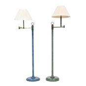 A PAIR OF PAINTED WOOD AND BRASS ADJUSTABLE STANDARD LAMPS, CONTEMPORARY