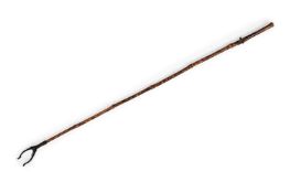 A BAMBOO AND BRASS LIBRARY LONG ARM, 19TH CENTURY