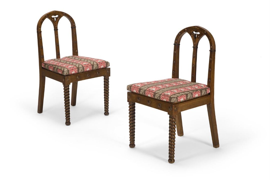 A PAIR OF GRAINED OAK GOTHIC SIDE CHAIRS, ENGLISH, MID 19TH CENTURY - Image 1 of 2