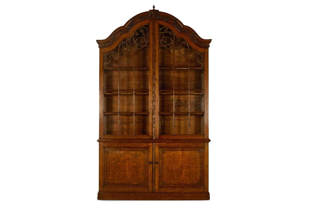 AN OAK DISPLAY CABINET, DUTCH, LATE 18TH/EARLY 19TH CENTURY - Image 1 of 4