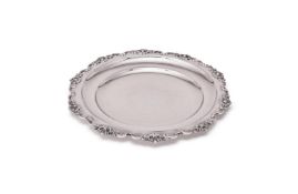 A HUNGARIAN SILVER SHAPED CIRCULAR PLATE
