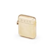 AN 18 CARAT GOLD VESTA CASE