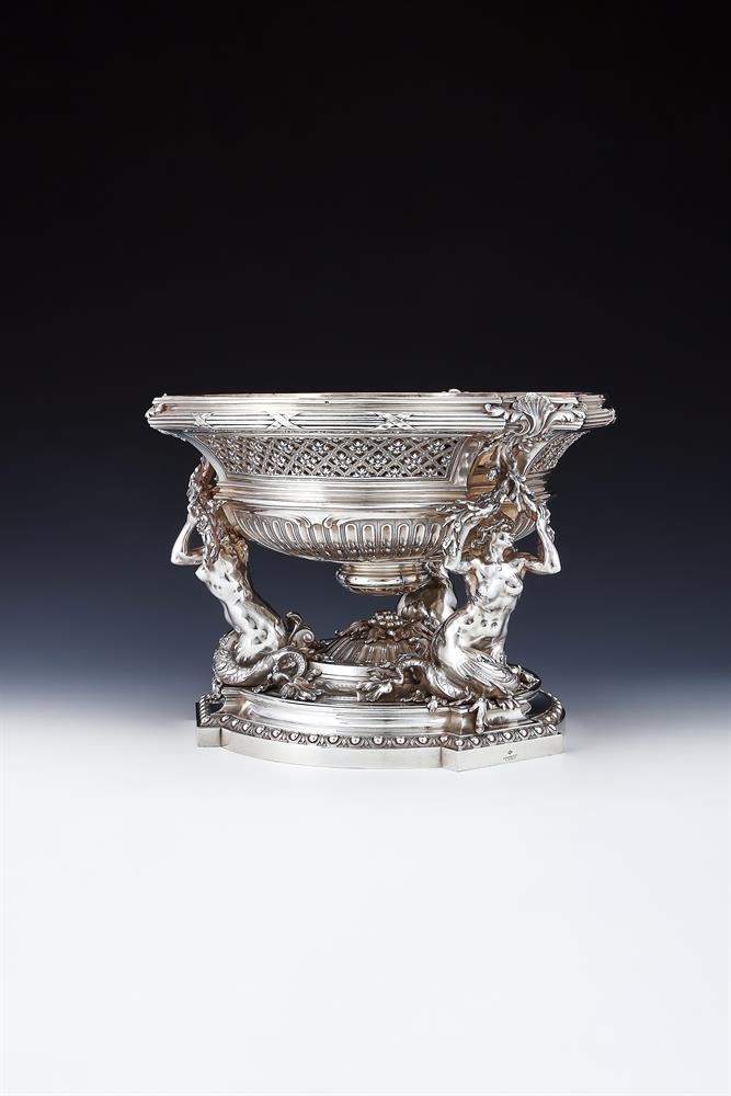 A FRENCH SILVER CENTER PIECE