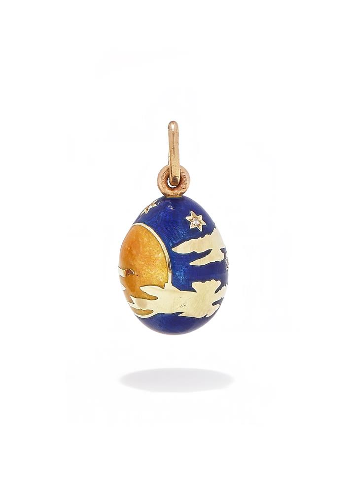 FABERGÉ, AN ENAMEL AND DIAMOND EGG PENDANT - Image 3 of 3