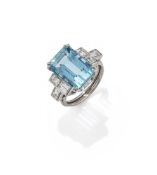 A MID 20TH CENTURY AQUAMARINE AND DIAMOND RING
