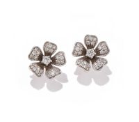 A PAIR OF DIAMOND FLOWER EARRINGS