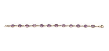 AN AMETHYST AND DIAMOND BRACELET