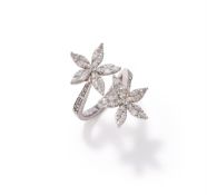 DAVID MORRIS, A DIAMOND CROSSOVER RING