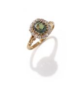 AN EDWARDIAN ALEXANDRITE AND DIAMOND CLUSTER RING