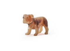 ATTRIBUTED TO CARTIER, A CARVED AGATE MODEL OF A BULLDOG
