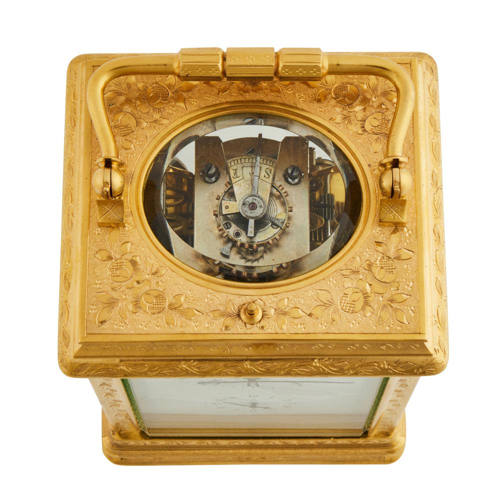 A FRENCH ENGRAVED GILT CENTRE-SECONDS REPEATING ALARM CARRIAGE CLOCK MADE FOR THE CHINESE MARKET - Image 2 of 4