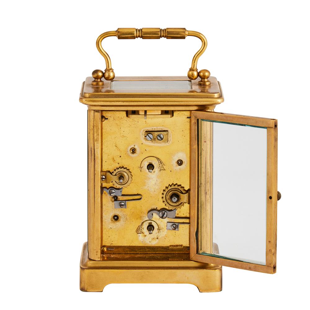AN UNUSUAL FRENCH BRASS CARRIAGE TIMEPIECE WITH TWIN CALENDAR INDICATION - Image 8 of 8