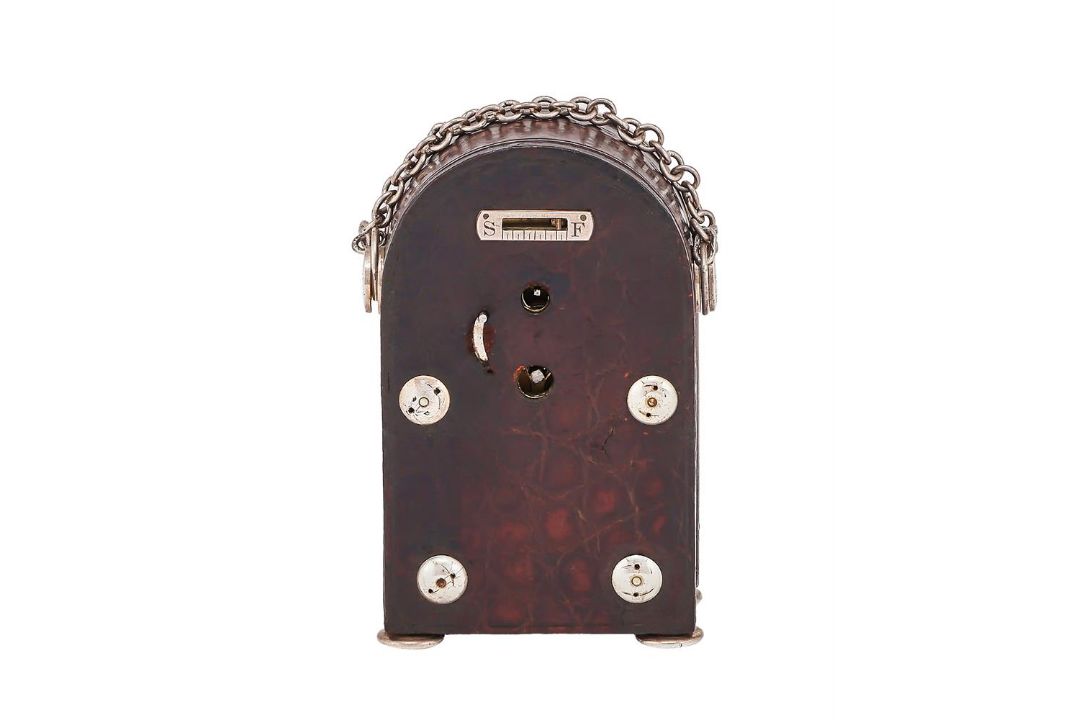 A FRENCH SILVER MOUNTED LEATHER COVERED SMALL HUMP-BACK CARRIAGE TIMEPIECE - Image 2 of 2