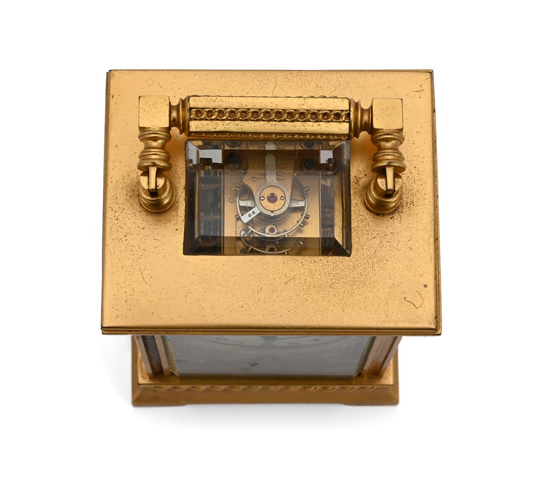 A FRENCH GILT BRASS AND CLOISONNE ENAMEL CARRIAGE TIMEPIECE - Image 4 of 4