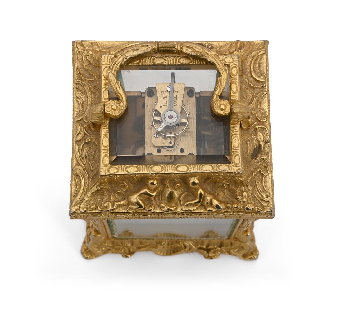 A FRENCH GILT BRASS AND CLOISONNE ENAMEL CARRIAGE TIMEPIECE - Image 3 of 4