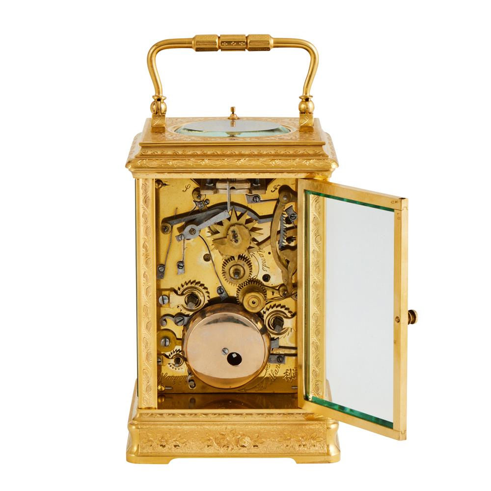 A FRENCH ENGRAVED GILT CENTRE-SECONDS REPEATING ALARM CARRIAGE CLOCK MADE FOR THE CHINESE MARKET - Image 3 of 4