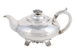 Y A GEORGE IV SILVER CIRCULAR TEA POT