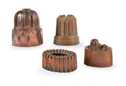 A COPPER JELLY OR FOOD MOULD, 19TH CENTURY