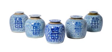 A GROUP OF FIVE CHINESE BLUE AND WHITE GINGER JARS AND COVERS, LATE 19TH CENTURY