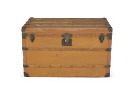 A MOYNAT LEATHER BOUND CANVAS TRUNK, FIRST HALF 20TH CENTURY