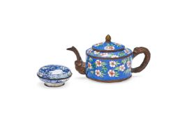 A small Chinese canton enamel circular cosmetic box and cover