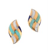 Y A PAIR OF MOTHER OF PEARL, TURQUOISE AND LAPIS LAZULI EARRINGS