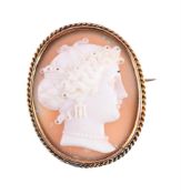 A VICTORIAN SHELL CAMEO BROOCH