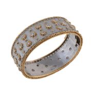 A DIAMOND HINGED BANGLE