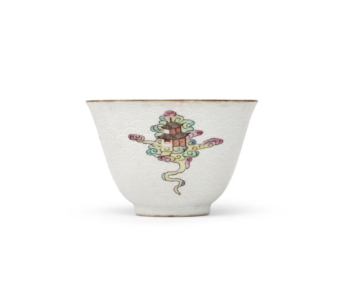 A Chinese Famille Rose tea bowl - Image 3 of 6