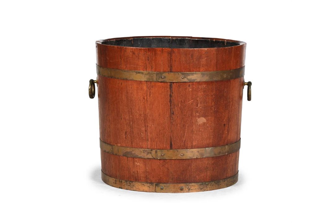 A LARGE OAK AND BRASS BOUND LOG BIN OR PLANTER, 19TH CENTURY - Image 2 of 4