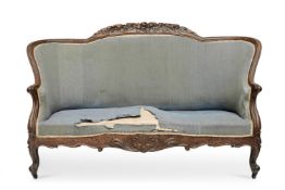 Y A MID VICTORIAN ROSEWOOD SHOW FRAME SETTEE