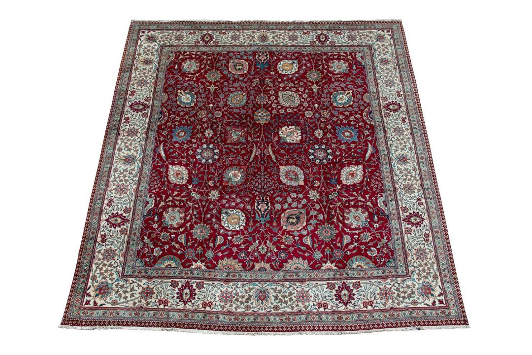A TABRIZ CARPET, Signed, approximately 432 x 400cm - Image 1 of 4