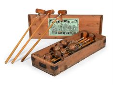 A BOXED CROQUET SET, 'UNIVERSAL CROQUET', 20TH CENTURY