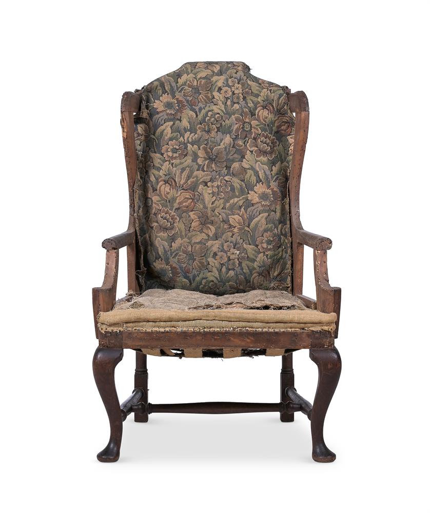 A GEORGE I WALNUT WING ARMCHAIR, CIRCA 1730 - Image 5 of 6