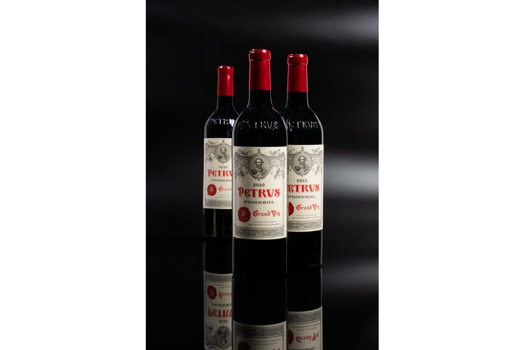 ß 2020 Petrus, Pomerol - In Bond - Image 1 of 2
